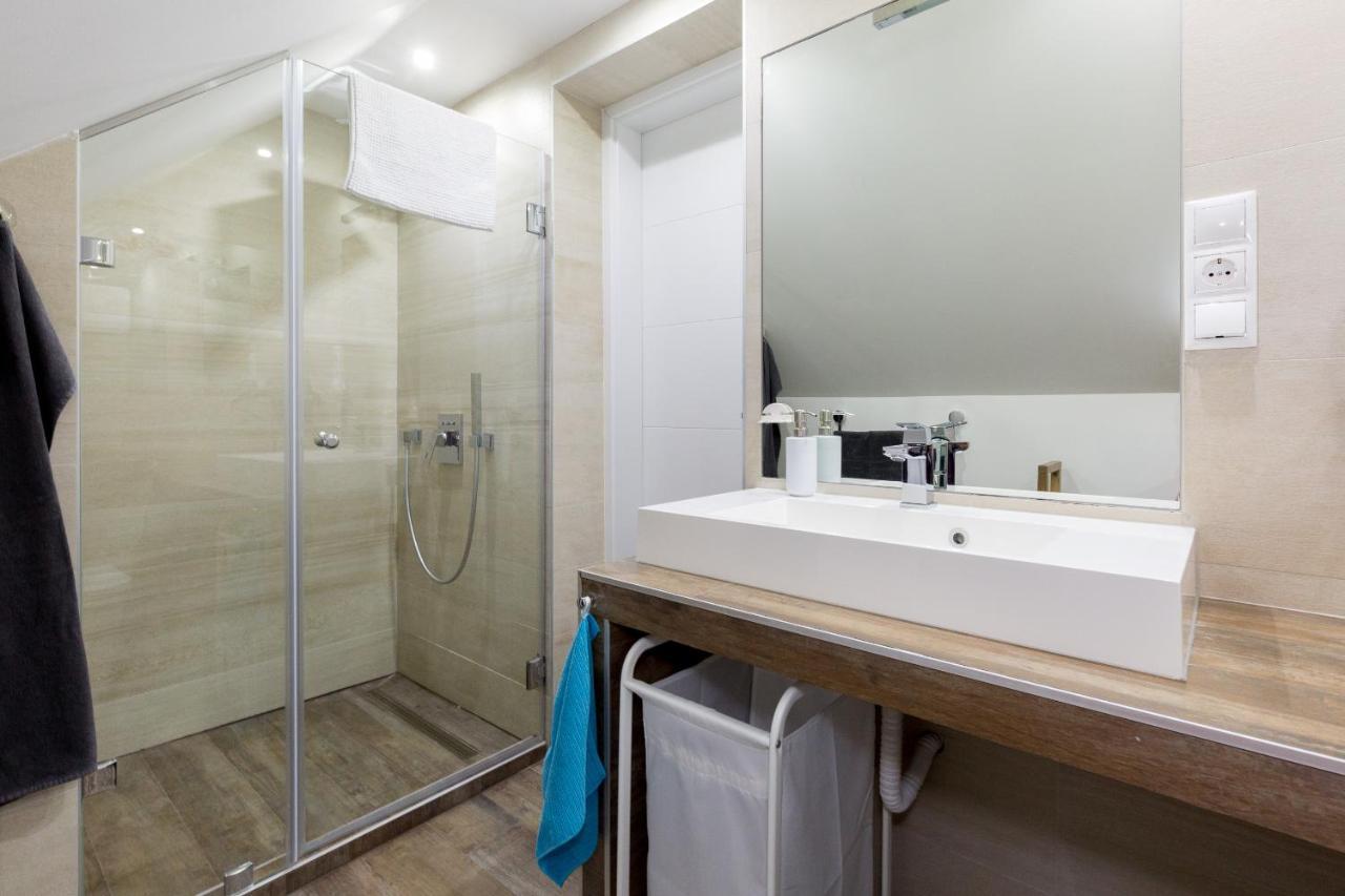 Budapest Central Square 2 Bedrooms Suite - Michaelides Voeroesmarty Square Residences 外观 照片