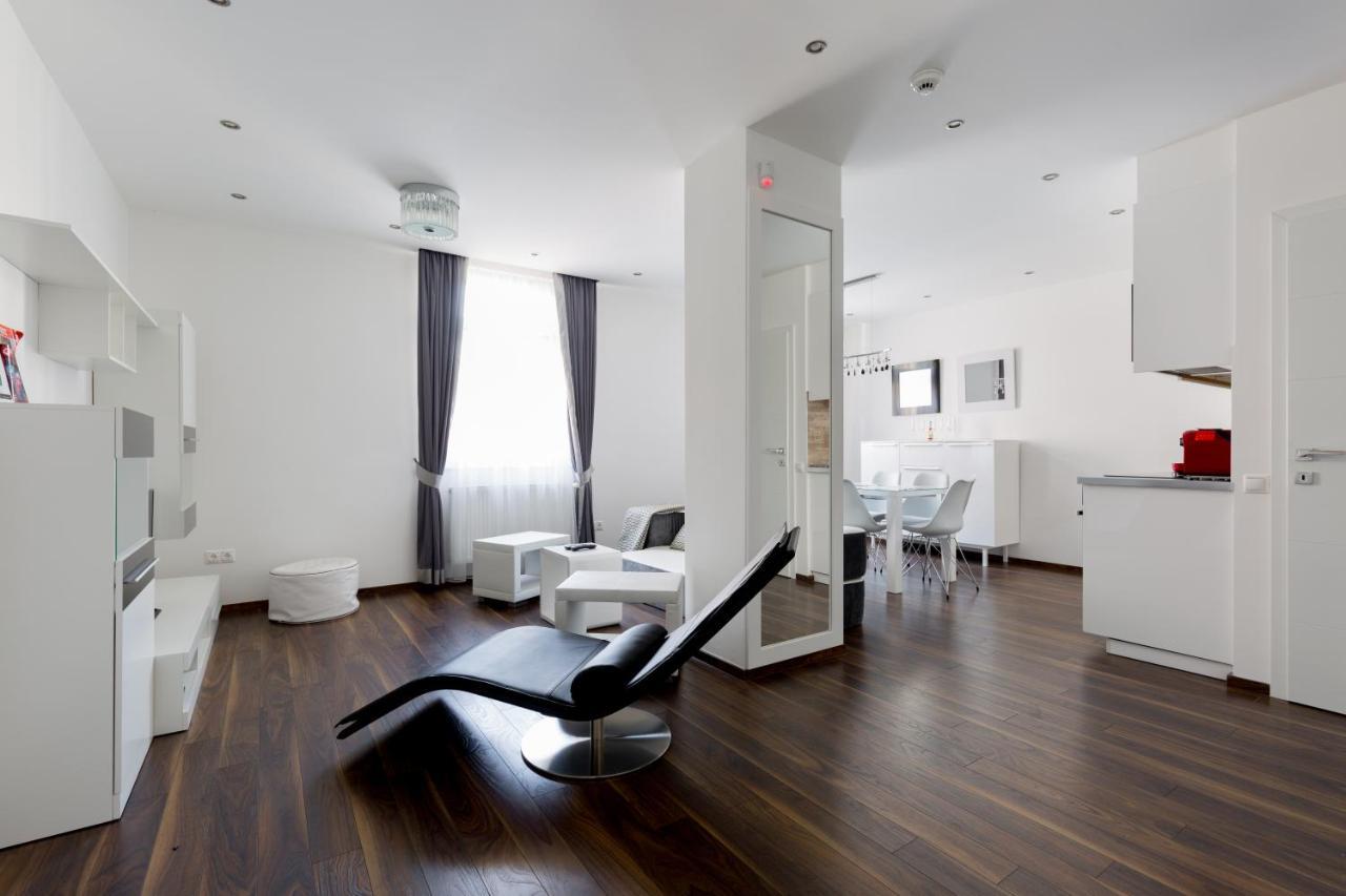 Budapest Central Square 2 Bedrooms Suite - Michaelides Voeroesmarty Square Residences 外观 照片